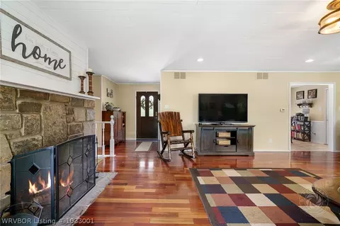 8504 Sebastian Lake Dr, Hackett, AR 72937 photo 4