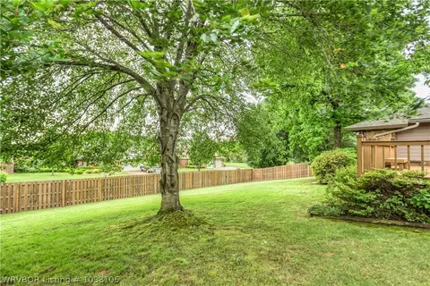 1405 Oak Knolls Cir, Fort Smith, AR 72903 photo 27