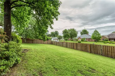 1405 Oak Knolls Cir, Fort Smith, AR 72903 photo 28