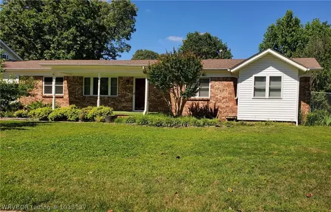 8200 N Holly Ave, Fort Smith, AR 72908 photo 1