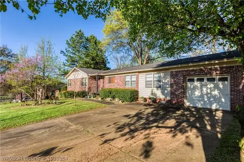 1100 N 58th Ter, Fort Smith, AR 72904 photo 4