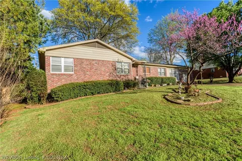 1100 N 58th Ter, Fort Smith, AR 72904 photo 2
