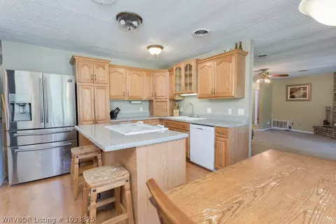 5108 Old Berry Pl, Charleston, AR 72933 photo 3