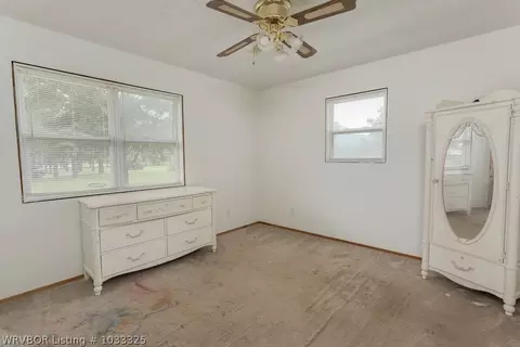 5108 Old Berry Pl, Charleston, AR 72933 photo 9