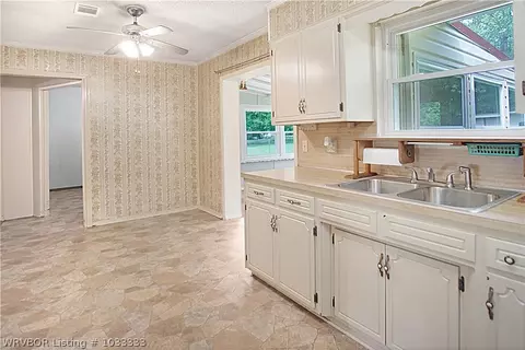 202 Cleaver St, Pocola, OK 74902 photo 7