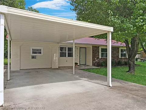 202 Cleaver St, Pocola, OK 74902 photo 1