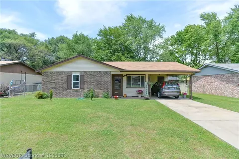 3225 Holyoke Ave, Fort Smith, AR 72908 photo 2