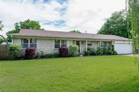 129 Georgetown Ln, Fort Smith, AR 72908 photo 2
