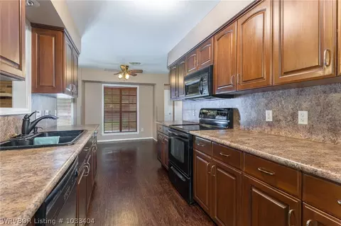 3405 Erin Oaks Ct, Fort Smith, AR 72908 photo 9