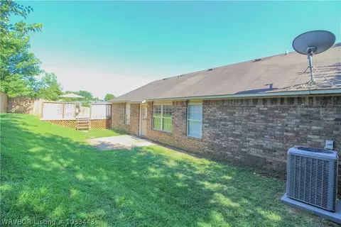 1006 J St, Barling, AR 72923 photo 28