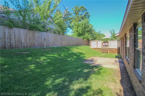 1006 J St, Barling, AR 72923 photo 27
