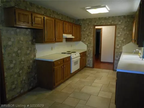 8601 Meadow Dr, Fort Smith, AR 72908 photo 3