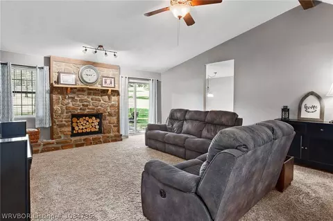 2708 Brooken Hill Dr, Fort Smith, AR 72908 photo 2