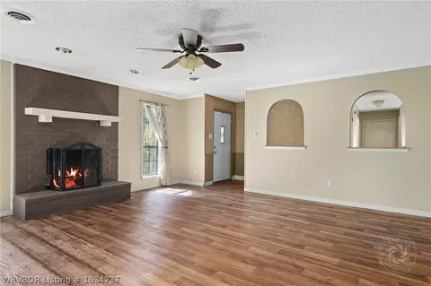 8720 S 32nd Ter, Fort Smith, AR 72908 photo 3