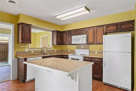 8720 S 32nd Ter, Fort Smith, AR 72908 photo 7