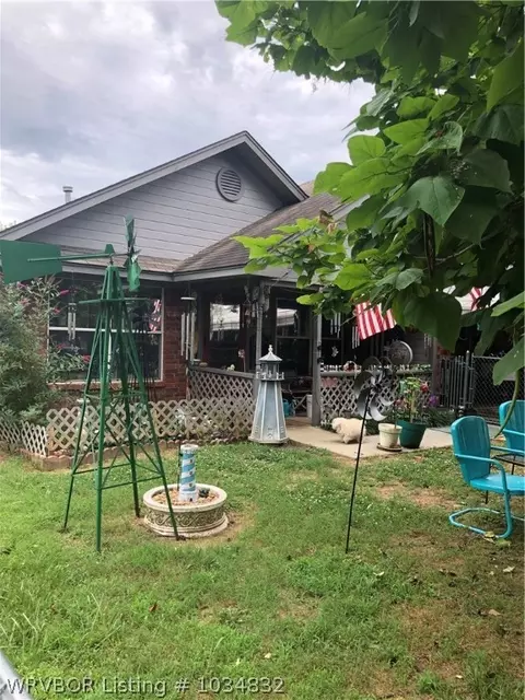 314 S Vine St, Hackett, AR 72937 photo 1