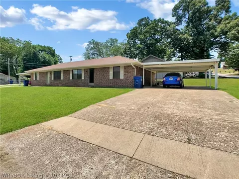 2702 Bluff Ave, Fort Smith, AR 72901 photo 1