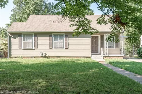 3921 Macarthur Dr, Fort Smith, AR 72904 photo 1