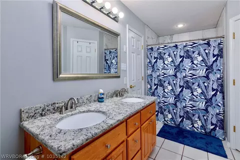 105 Village Dr, Lavaca, AR 72941 photo 8