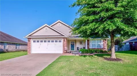 105 Village Dr, Lavaca, AR 72941 photo 1