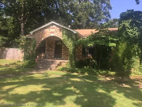 4017 Old Jenny Lind Rd, Fort Smith, AR 72901 photo 2