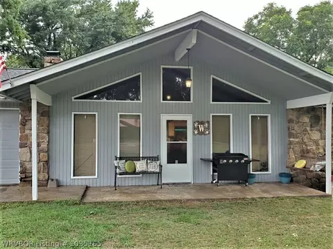 210 W Hazel St, Dyer, AR 72935 photo 3