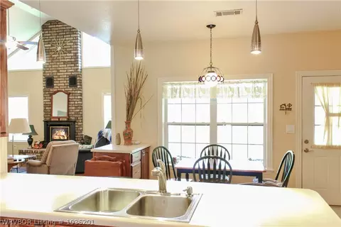2103 Glen West Way, Fort Smith, AR 72916 photo 5