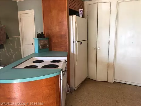 2400 S R St, Fort Smith, AR 72901 photo 4