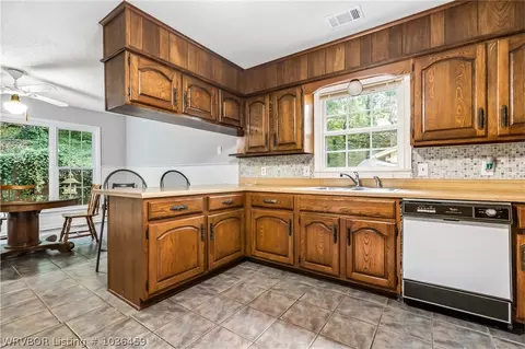 2430 Houston St, Fort Smith, AR 72901 photo 10