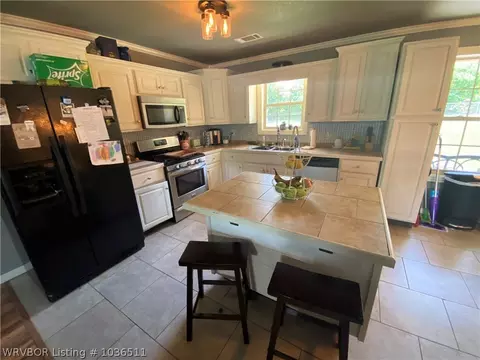 1908 Odell Ln, Alma, AR 72921 photo 8