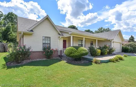 8712 Skypark Dr, Fort Smith, AR 72903 photo 2