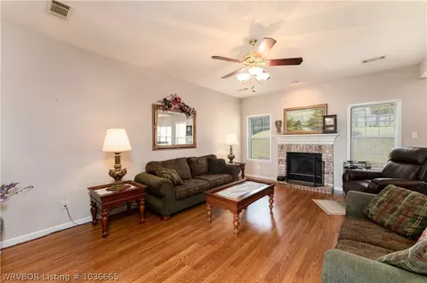 9711 E Pointe Dr, Fort Smith, AR 72903 photo 5