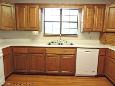 4305 S 35th Dr, Fort Smith, AR 72903 photo 4