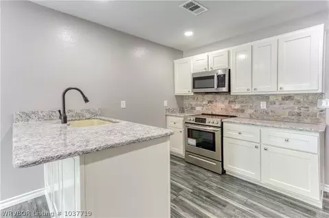 532 N 41st St, Fort Smith, AR 72903 photo 9