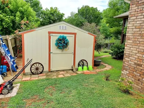 1683 Eastgate Cir, Greenwood, AR 72936 photo 14