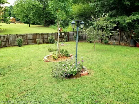 1683 Eastgate Cir, Greenwood, AR 72936 photo 10