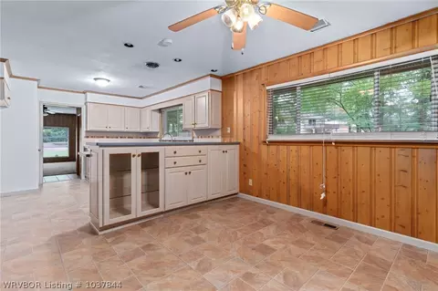 5601 Short Ln, Fort Smith, AR 72904 photo 11