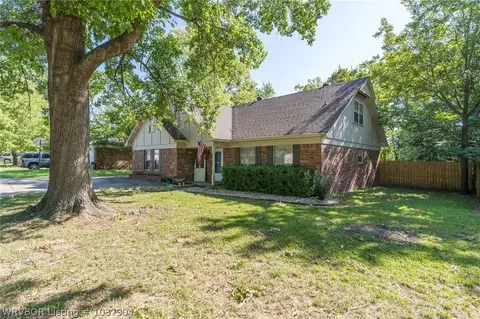 2817 65th St, Fort Smith, AR 72903 photo 2