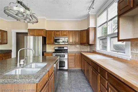145 Lecta Ave, Fort Smith, AR 72901 photo 9