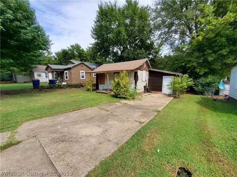 1310 46th St, Fort Smith, AR 72904 photo 2