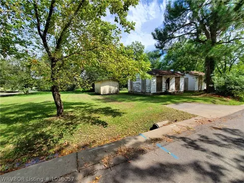 1410 N 30th St, Fort Smith, AR 72901 photo 4