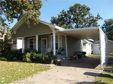 1720 S V St, Fort Smith, AR 72901 photo 2