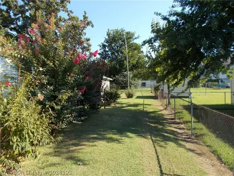 1720 S V St, Fort Smith, AR 72901 photo 5