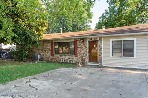2402 Savannah St, Fort Smith, AR 72901 photo 3