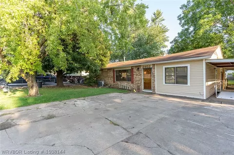 2402 Savannah St, Fort Smith, AR 72901 photo 27
