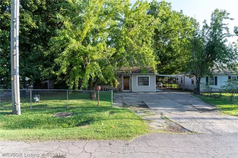 2402 Savannah St, Fort Smith, AR 72901 photo 25