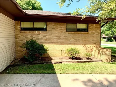 2902 S 36th St, Fort Smith, AR 72903 photo 3