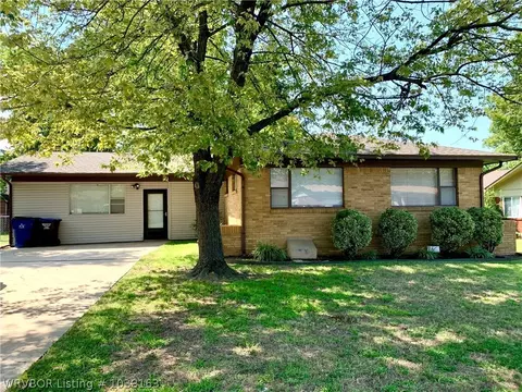 2902 S 36th St, Fort Smith, AR 72903 photo 1