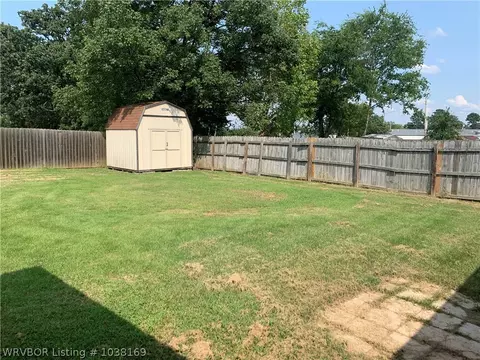1308 Strozier Ct, Barling, AR 72923 photo 13