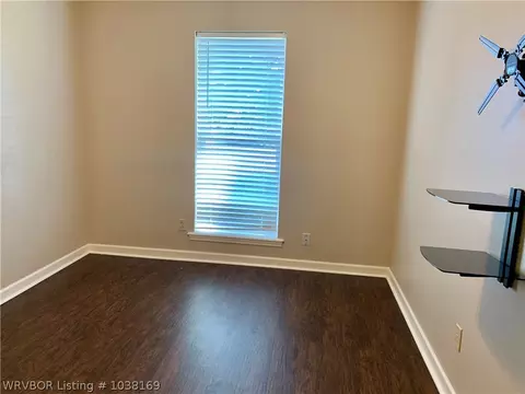 1308 Strozier Ct, Barling, AR 72923 photo 10